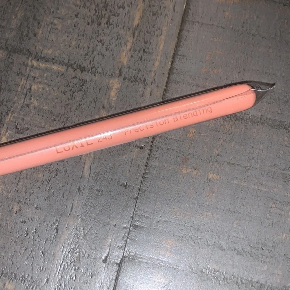 Luxie #243 Precision Blending Eye‎ Makeup Brush NEW